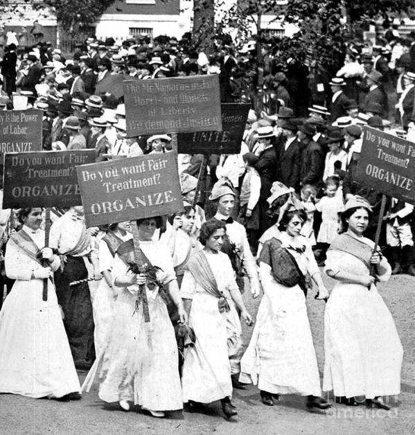1912 Labor Day parade featuring Suffragists