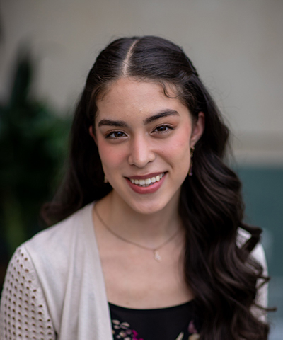 Headshot of Nichole Waligóra.