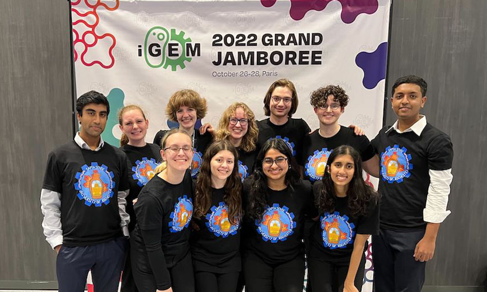 iGEM 2022 team photo.