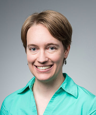 Headshot of Shauna Paradine.