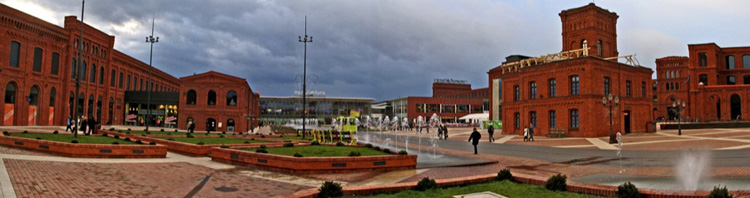 Łódź, panoramic view of Poznański's factory after renovation.