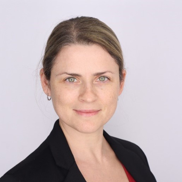 Headshot of Justyna Zwolak.