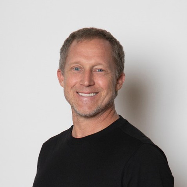 Headshot of Stephen Walborn.
